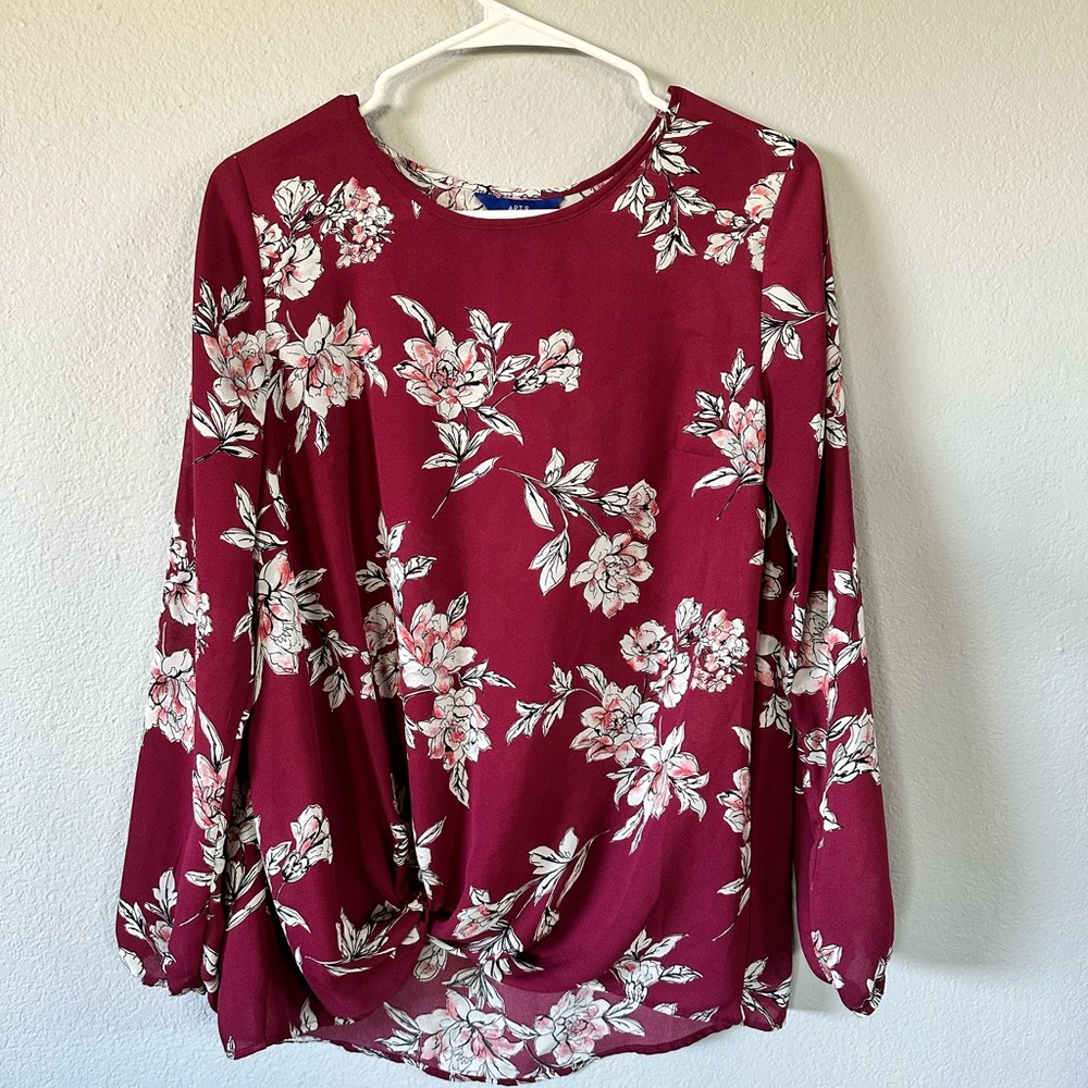 APT.9 Floral Blouse